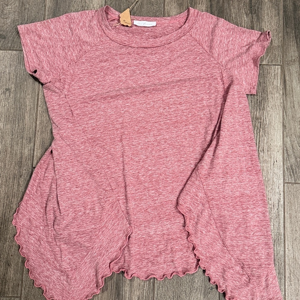 NWT Ces Femme Heathered Pink Scalloped Asymmetrical Hem Oversized Top